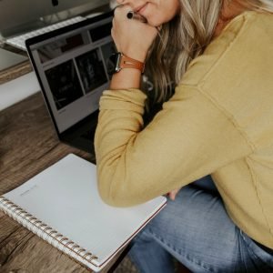 corinne-kutz-uObY3GtknR0-unsplash