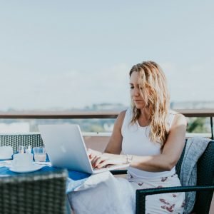 persnickety-prints--Lw8Lba_dQw-unsplash