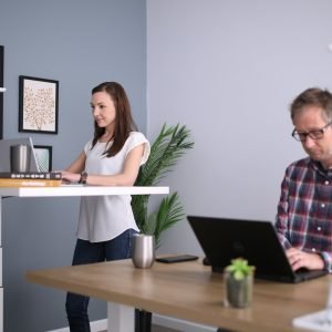 thestandingdesk-r26QbRpHjVE-unsplash