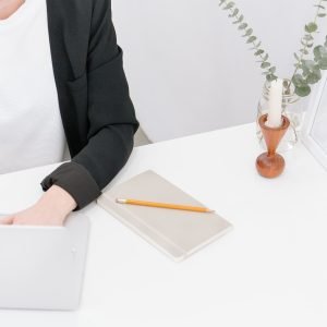 working-2618559_1280